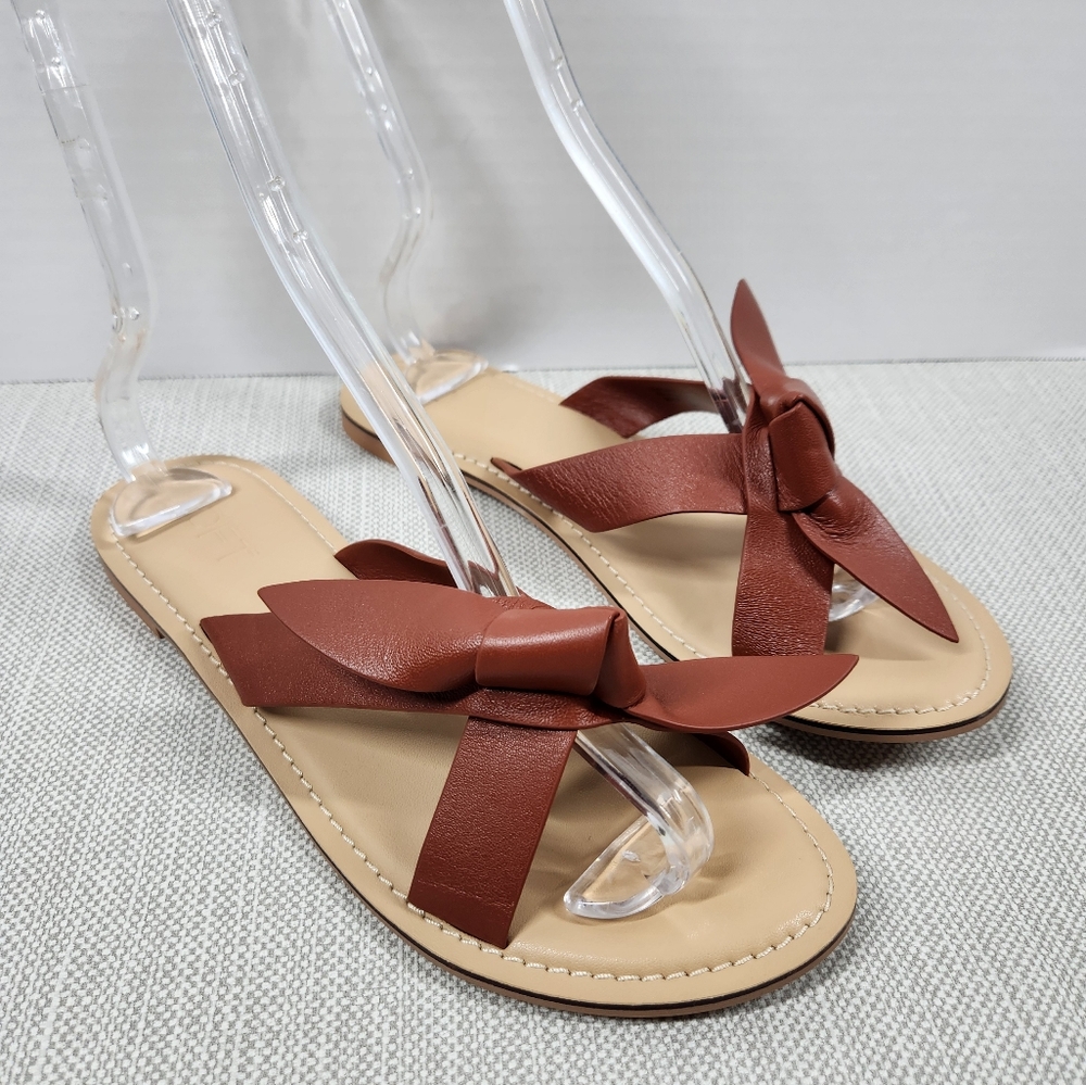Loft Size 9 M brown leather flat sandals